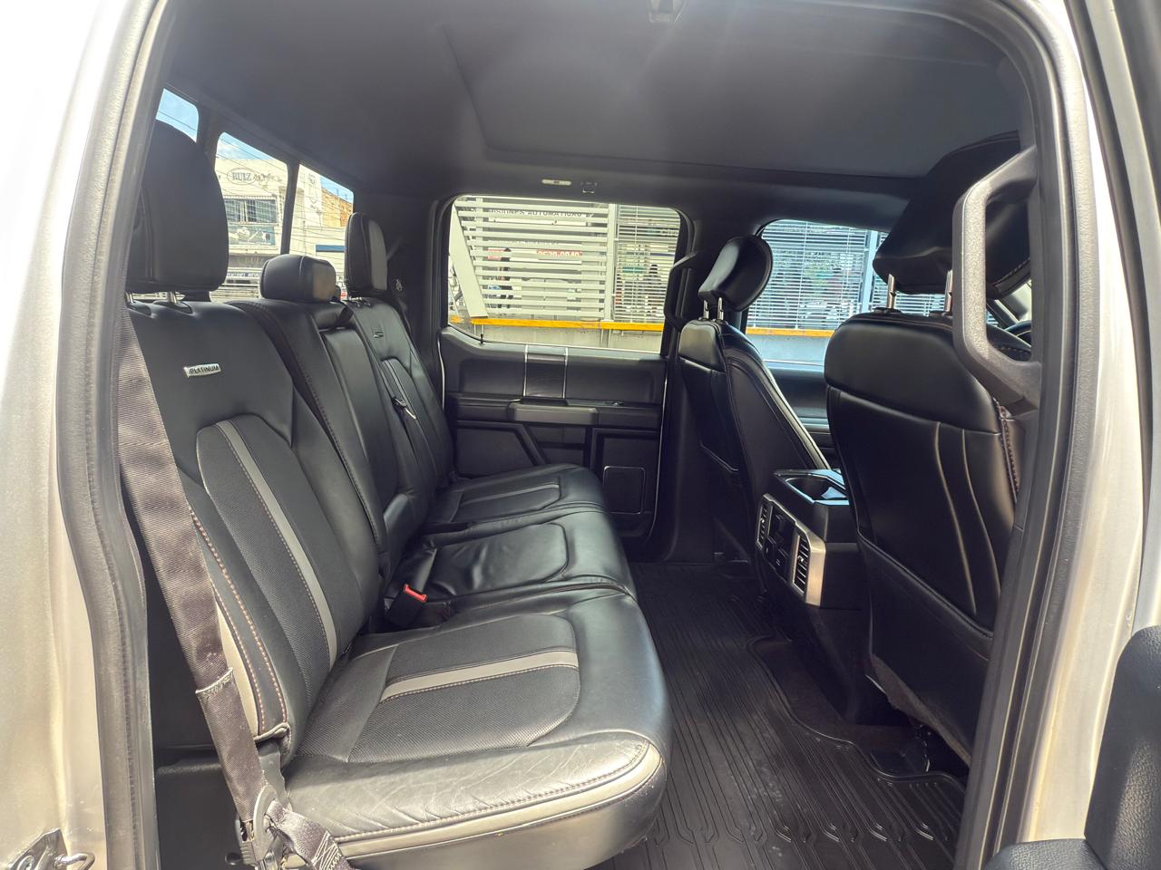 FORD LOBO PLATINUM 4X4 DOBLE CAB V6 TA 2019