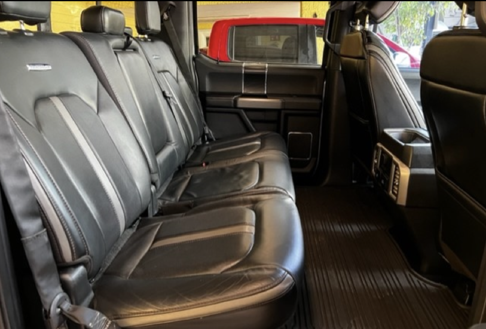 FORD LOBO PLATINUM 4X4 DOBLE CAB V6 TA 2019