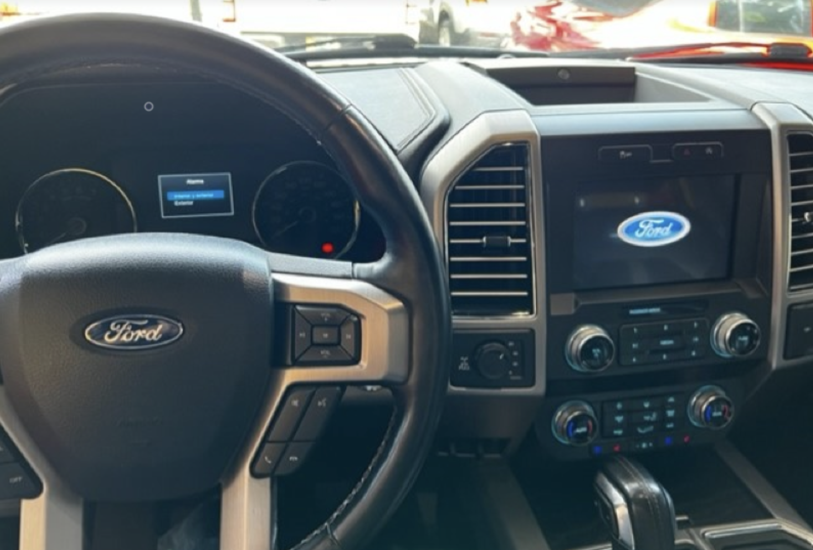 FORD LOBO PLATINUM 4X4 DOBLE CAB V6 TA 2019