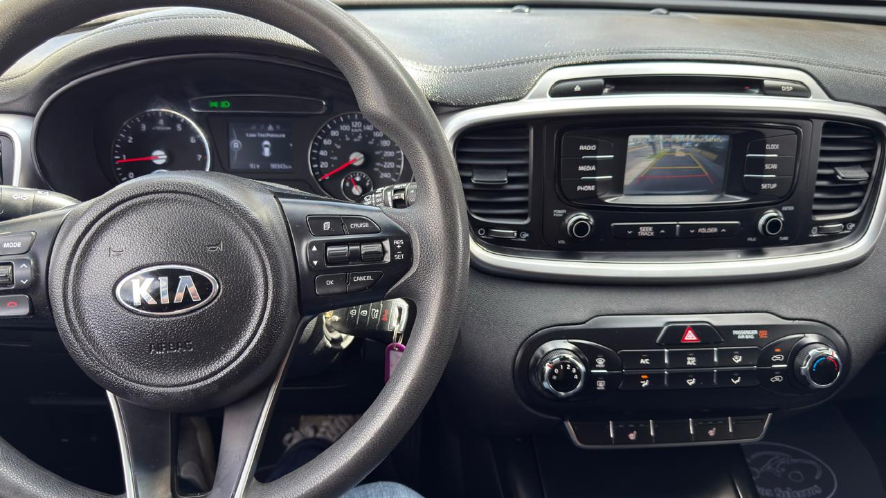 KIA SORENTO LX SUV 7 PASAJEROS TA 2018