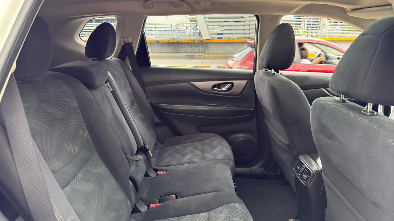 NISSAN XTRAIL ADVANCE 7 PASAJEROS QC TA 2016